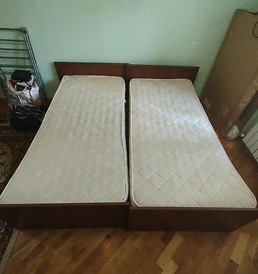 divan krovat: 2 eded çarpayi işlenmiş 100 azn. 1 divan 1 kreslo her ikiside — 1