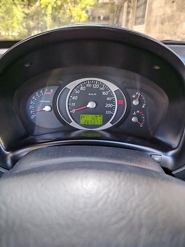 rav 4 toyota: Hyundai Tucson: 2.7 l | 2006 il Ofrouder/SUV — 5
