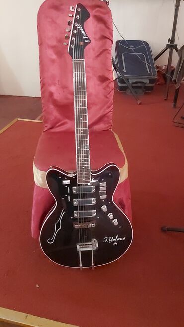 бу магнитолы в машину: Salam kitara çox super kitaradır içi arginal tarnada kimi yığılıb çox