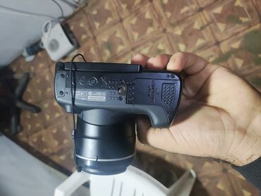 canon 6d mark 2: Ideal vəziyətdədi.cızığı əziyi yoxdu.35x optik yaxınlaşdırma 140x
