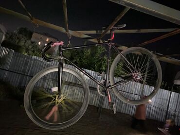 электромотор для велосипеда: Шоссейный велосипед, Trek, Рама L (172 - 185 см), Б/у