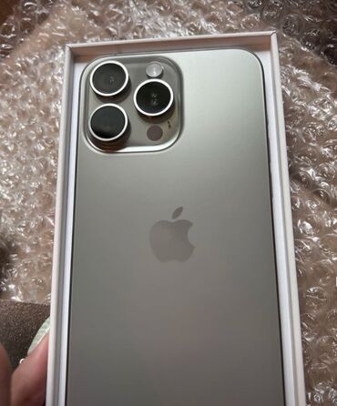 Apple iPhone: IPhone 15 Pro Max, Новый, 256 ГБ, Розовый, Кабель, 100 %