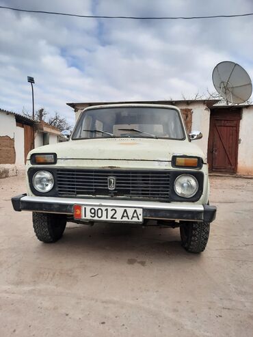 эл машина: ВАЗ (ЛАДА) 4x4 Нива: 1989 г., 1.6 л, Механика, Бензин, Внедорожник