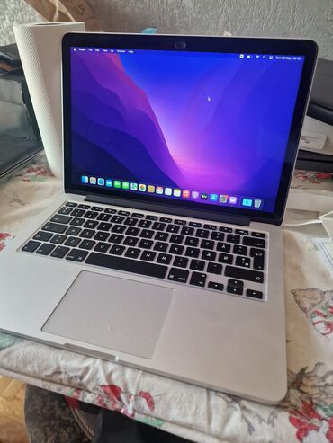 radijator sa ventilatorom: Intel Core i5, 8 GB OZU, 13.3 "