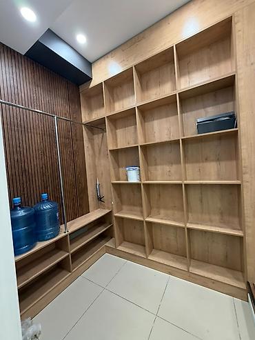 Продажа офисов: Продажа офисов 100 м², С ремонтом, Бизнес центр, 3 этаж — 2