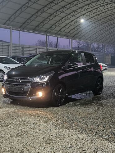 Chevrolet: Chevrolet Spark: 2017 г., 1 л, Вариатор, Бензин, Хэтчбэк