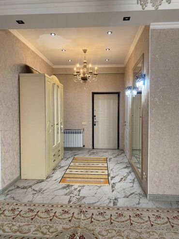 квартиру в бишкеке недорого без посредников: 3 комнаты, 65 м², 2 этаж