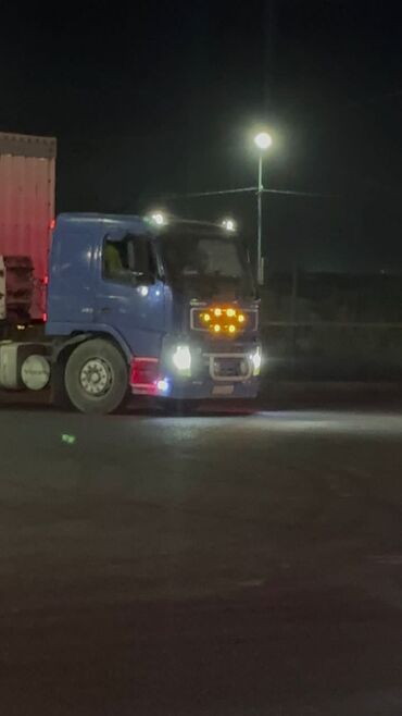 трактор с куном купить: Сүйрөгүч, Volvo, 2002 г., Тенттелген