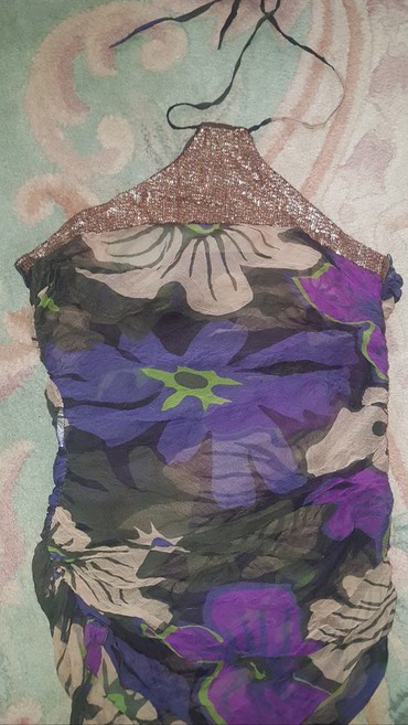 Ostale majice, topovi: Alysi cvetna top majica, na vrhu su sljokice i vezuje se oko vrata. Sa — 8