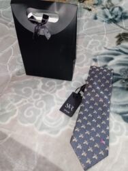 Köynəklər: Tezedi.Hediyye qutusu ile