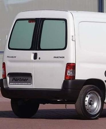 vrsta vozila: GEPEK VRATA ZA PEUGEOT PARTNER ZA 2005. GOD. | Gepek vrata za Pezo — 1