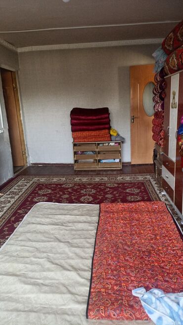 1 комнатные квартиры в бишкеке продажа: 2 бөлмө, 40 кв. м, 103-серия, 1 кабат, Косметикалык ремонт