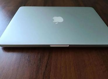 Ноутбуки Apple (MacBook): Apple MacBook Pro 13" 2015, 8/256 (серия с классическим корпусом — 10