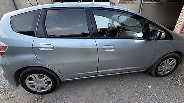 машы: Honda Fit: 2011 г., 1.5 л, Автомат, Бензин, Хэтчбэк — 7