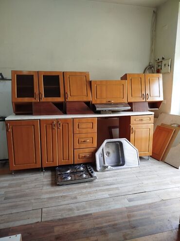 ucuz metbex mebelleri: Metbex mebeli satilir keyfiyyetli materiali var olcu 2.60 sm rezapali
