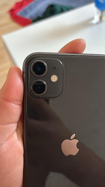 Apple iPhone: IPhone 11, Qara — 4