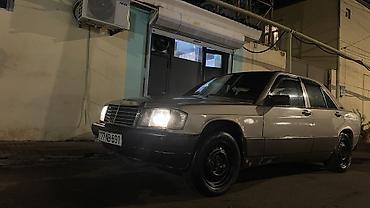 klas 6: Mercedes-Benz 190 (W201) sedan - Korpus: 4 qapılı sedan — 2