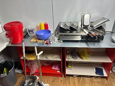 Другое оборудование для фастфудов: Профессиональное оборудование для точки фастфуда/гриль-зоны Состав: - — 9