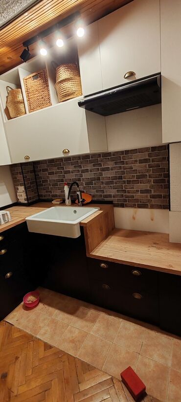 Kuhinjski nameštaj: Kuhinje po meri    Veliki izbor boja    Dimenzije po dogovoru   — 3