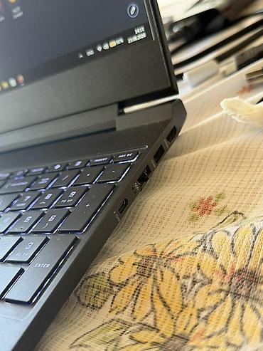 windows i9 8gb 4090: İşlənmiş HP Victus, 15.6 ", AMD Ryzen 5, 512 GB — 5