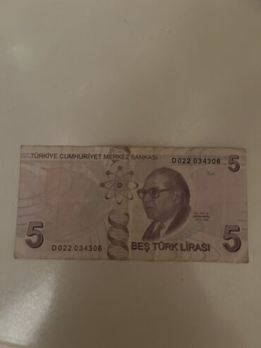 Əskinaslar: Kolleksiya üçün iki ədəd köhnə kağız pul vahidi paketi. 1) Rusiya 50 — 7