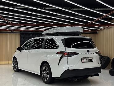 Toyota: Toyota Sienna: 2023 г., 2.5 л, Автомат, Гибрид, Минивэн — 4