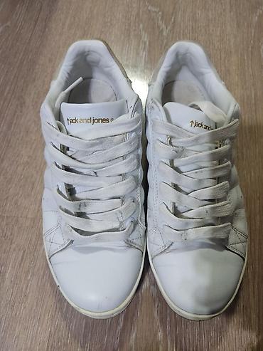 самые дешёвые: Мужские кроссовки, 40, Jack & Jones, Б/у, цвет - Белый, Самовывоз — 1