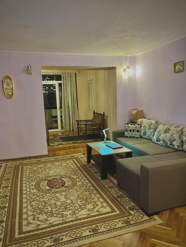 Uzunmüddətli kirayə mənzillər: Evə 1 nəfər axtarılır,hazırda 3 qız qalır. Təmiz, səliqəli evdir, hər — 2