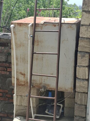Baklar və çənlər: Bak, Metal, 1000 l l, İşlənmiş