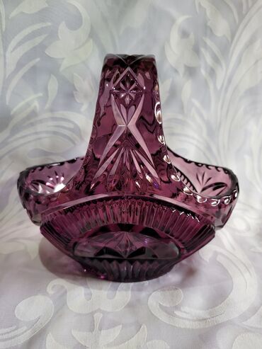 Ostalo posuđe: Korpa nova liveni kristal iz 70ih. ljubicasta. Visina. 14cm — 6