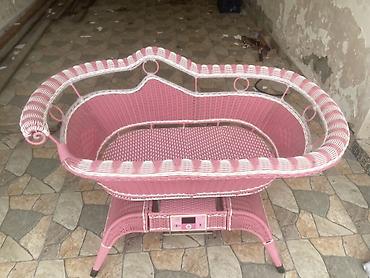 usag bewiyi: Elektrikli beşik – toxunma rattan dizayn, çəhrayı-ağ rəng — 3