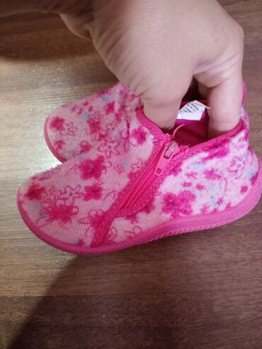 obuća fontana слике: Slipper booties, Lc Waikiki, Size - 23