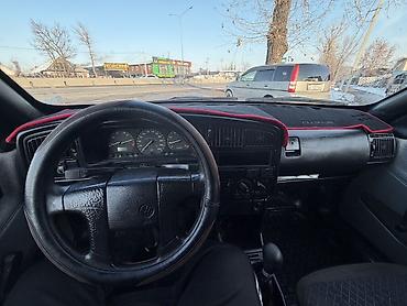 pasat: Volkswagen Passat: 1993 г., 1.8 л, Механика, Бензин, Универсал — 6