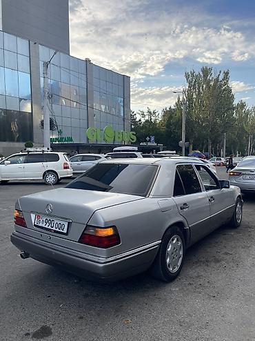 124: Mercedes-Benz W124: 1994 г., 2.2 л, Автомат, Бензин, Седан — 8