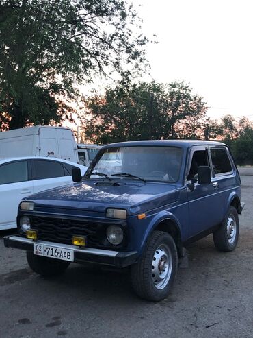 ВАЗ (ЛАДА): ВАЗ (ЛАДА) 4x4 Нива: 2002 г., 1.7 л, Механика, Бензин, Внедорожник