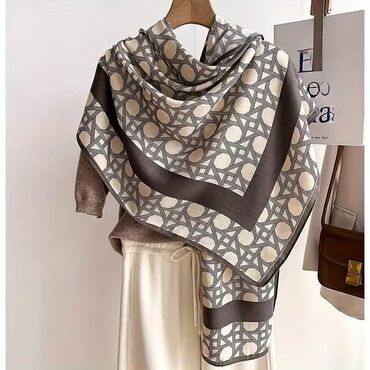 Šalovi: Ženski šal

Cena 1600din
Poručuje se,isporuka za nekoliko dana — 28