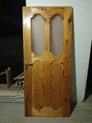 işlənmiş taxtlar: 6 Ədəd otaq üçün işlənmiş taxta qapılar. 4 ədədin ölçüsü Təsvir: -