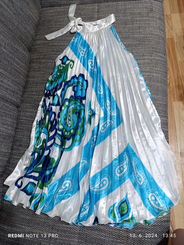 svecane haljine šabac: L (EU 40), XL (EU 42), color - Multicolored, Other style, Other sleeves