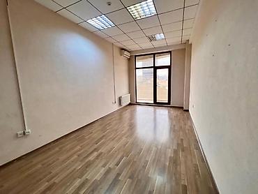 hostel 28: 28 May metrosunun yaxınlığı, AF biznes mərkəzinin 6-cı mərtəbəsində — 1