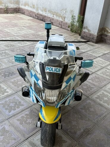 Nənnilər: Uşaqlar üçün nəzərdə tutulmuş bu elektrikli motosiklet BMW markalı