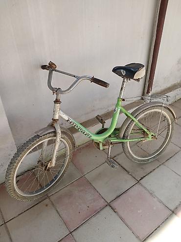 islenmis velosiped: Iki eded velosipetdi birinci sekil 9 yasa kimidi Ikinci sekil 6 yasa — 1