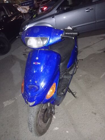 mopet motor: Moon - MON, 50 sm3, 2024 il, 10 km