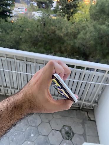 iphone şunuru: IPhone SE 2020, 64 GB, Ağ, Barmaq izi — 7