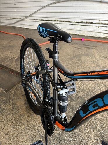 İdman velosipedləri: Ön asqılı, disk əyləcləri və möhkəm çərçivəsi olan dağ velosipedi — 7