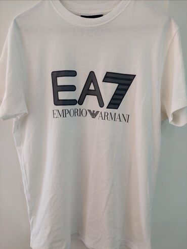 Futbolkalar: Emporio Armani futbolka razmer M giymeti 12azn