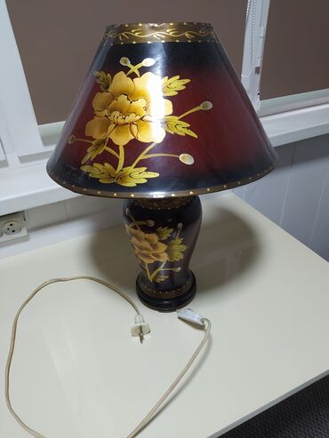 фонарь лампа: Лампа настольная. Состояние идеальное, работает хорошо. Торг уместен