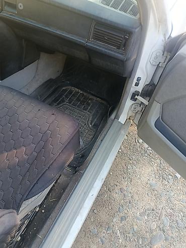 small car: Mercedes-Benz 190: 1991 г., 1.8 л, Механика, Бензин, Седан — 5