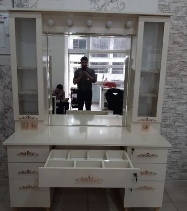 ванный мебель: Новый, Стол для макияжа, С зеркалом