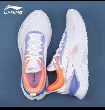 спортивные женские: Женские кроссовки Li-Ning. Отличный вариант на весну и лето. Удобные