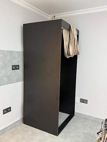 Salon, tibbi mebel dəsti: Satış üçün salon avadanlıqları paketi 1) Geyim asqısı/rek: - Rəng — 10